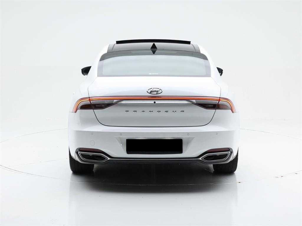 Hyundai Grandeur — photo 05