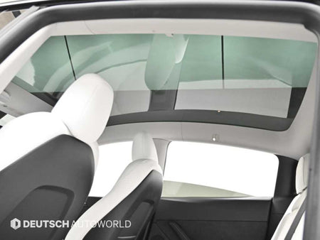 Tesla Model Y — photo 18
