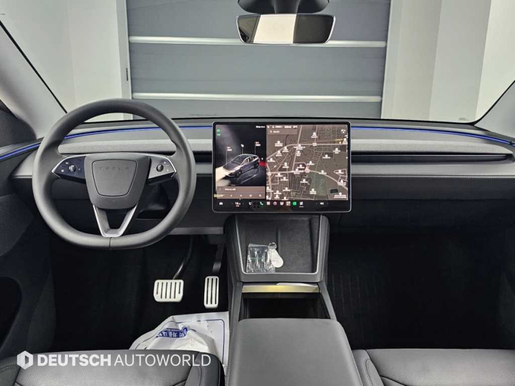 Tesla Model Y — photo 07