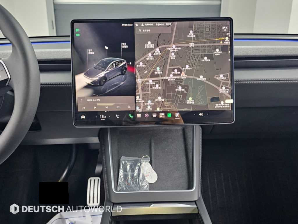 Tesla Model Y — photo 14