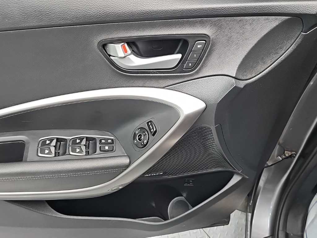 Hyundai Santafe — photo 17