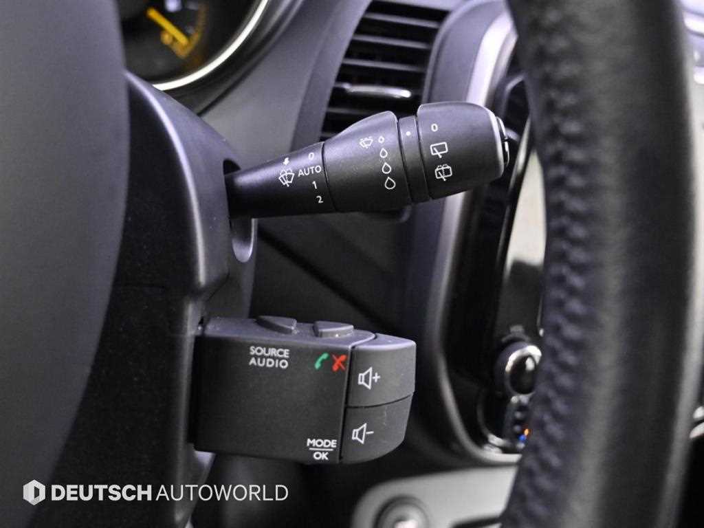 RENAULT QM3 — photo 18