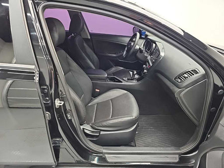 Kia K5 — photo 18
