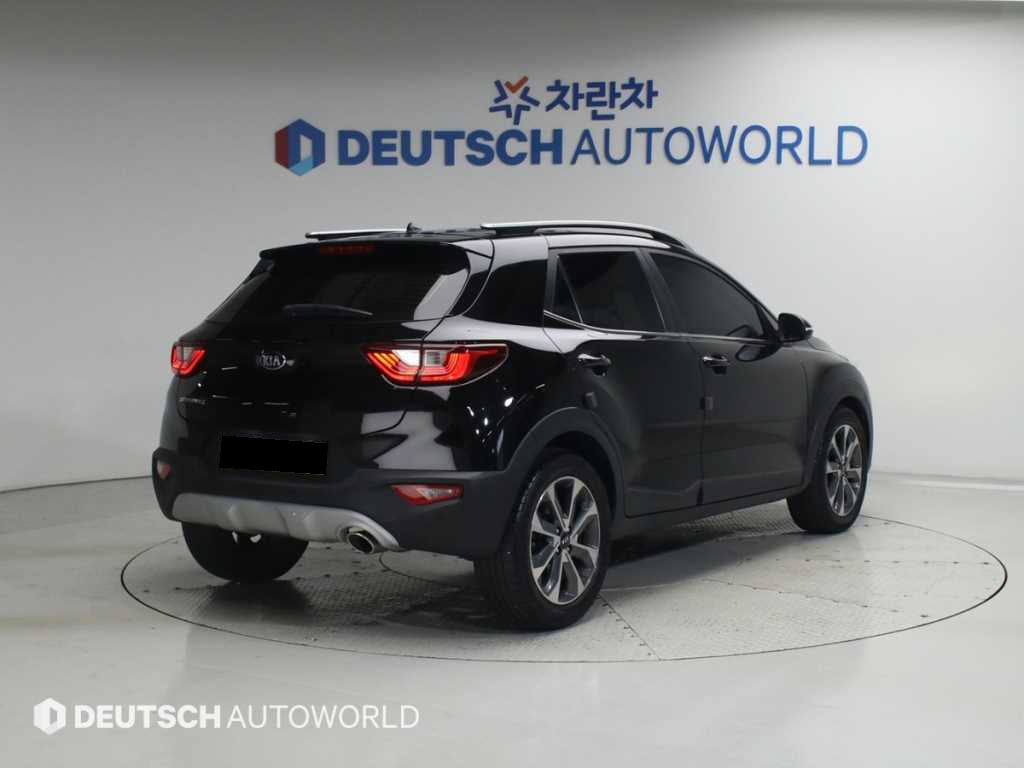 Kia Stonic — photo 02