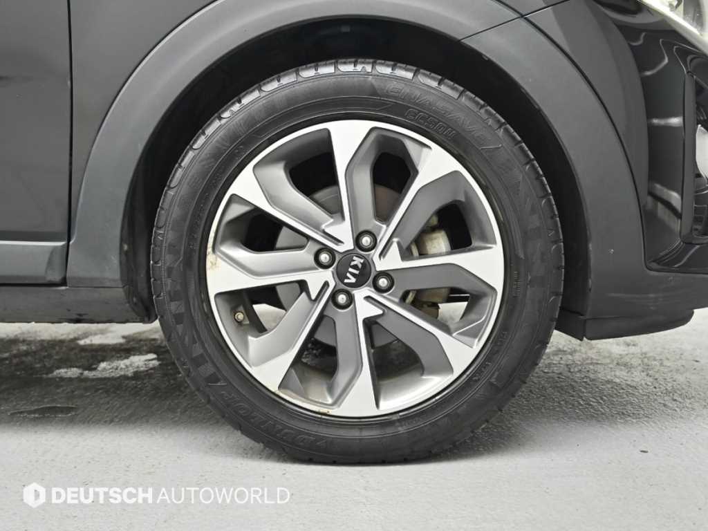 Kia Stonic — photo 05