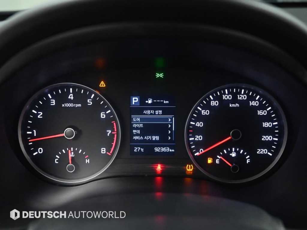 Kia Stonic — photo 08
