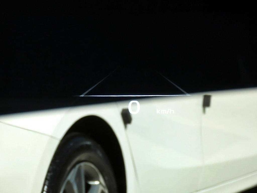 Kia K9 — photo 10