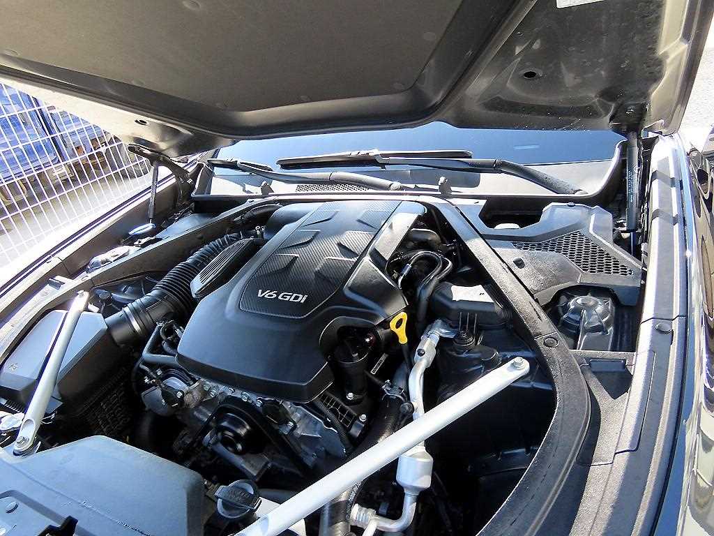 Kia K9 — photo 19
