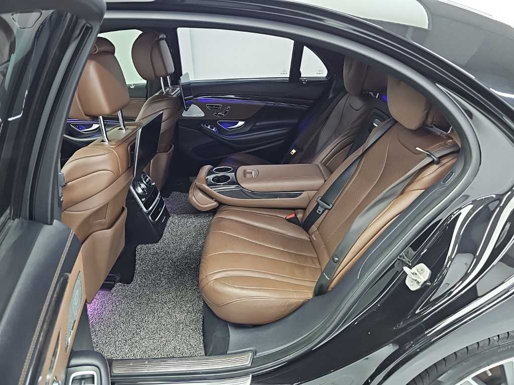 Mercedes-Benz S-Class — photo 09