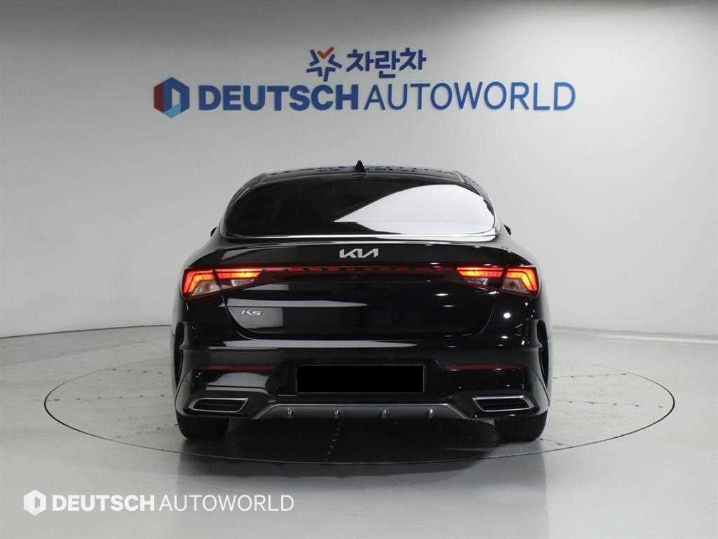 Kia K5 — photo 04