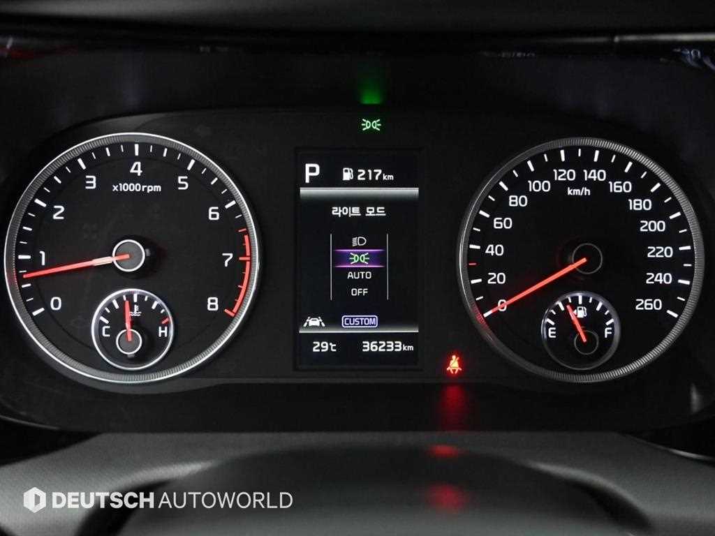 Kia K5 — photo 08