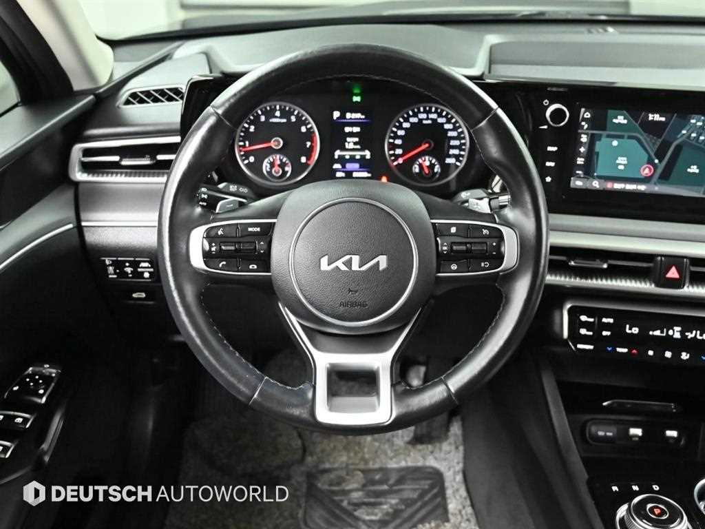 Kia K5 — photo 13