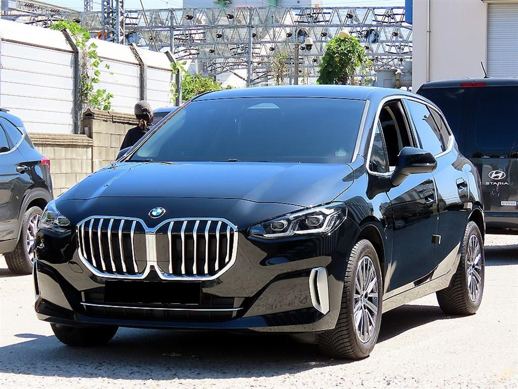BMW 2-Series — photo 02