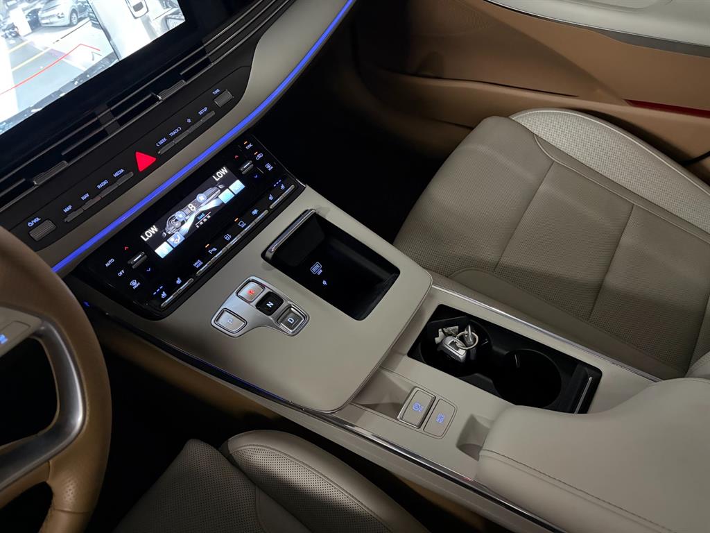 Hyundai Grandeur — photo 12