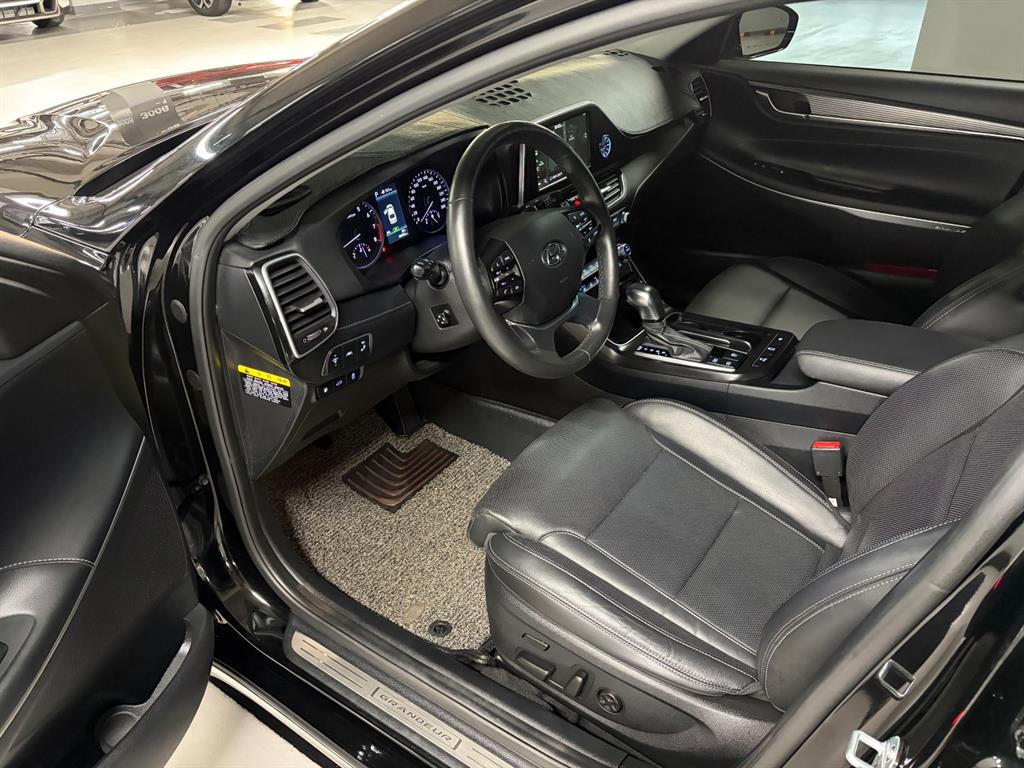 Hyundai Grandeur — photo 05
