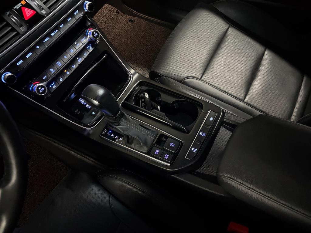 Hyundai Grandeur — photo 13