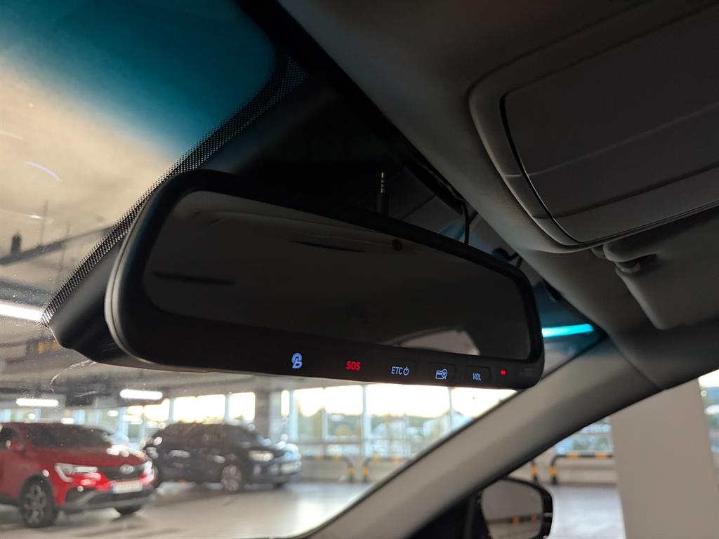 Hyundai Grandeur — photo 14