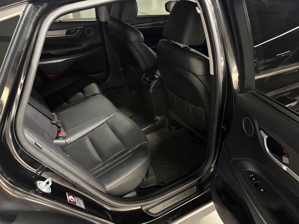 Hyundai Grandeur — photo 16