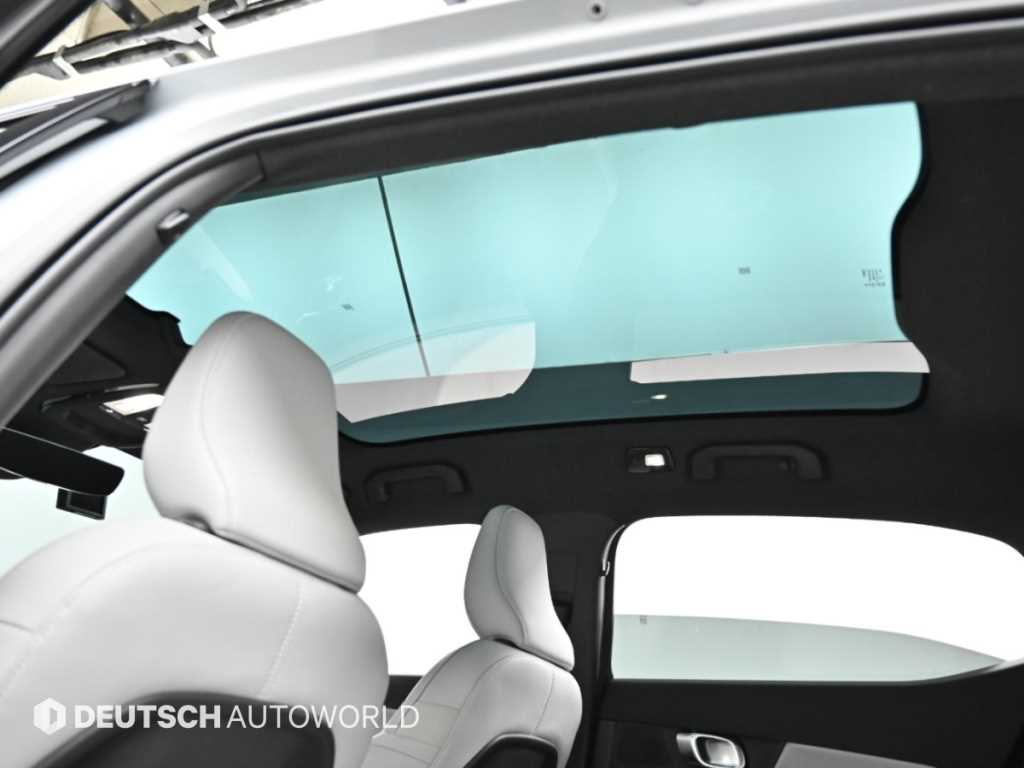 Polestar Polestar 2 — photo 18