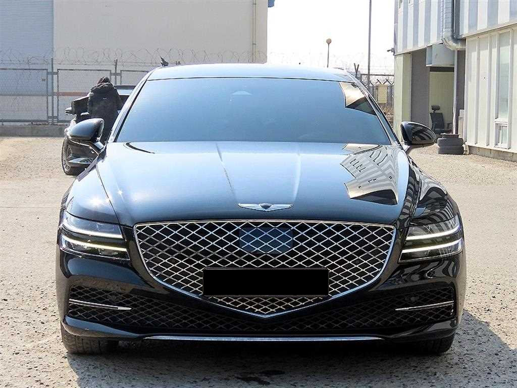Genesis G80 — photo 01