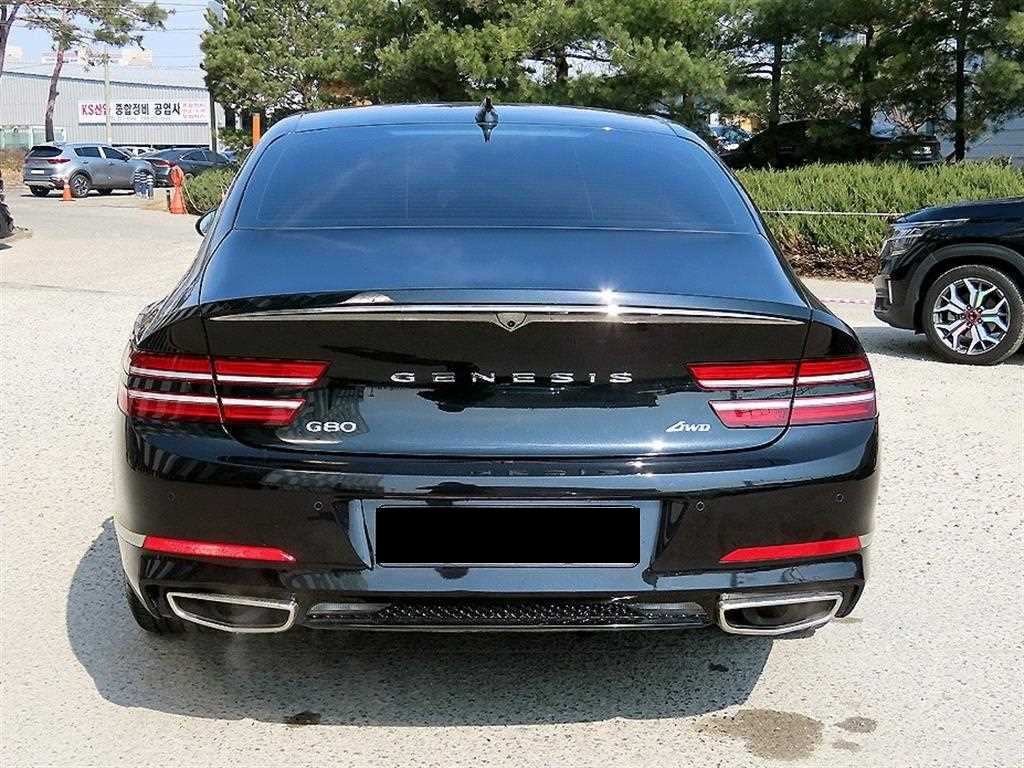 Genesis G80 — photo 04