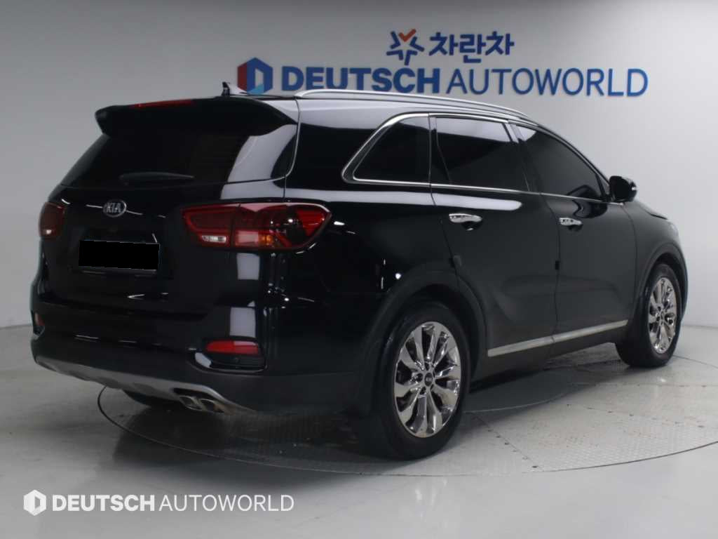 Kia Sorento — photo 02