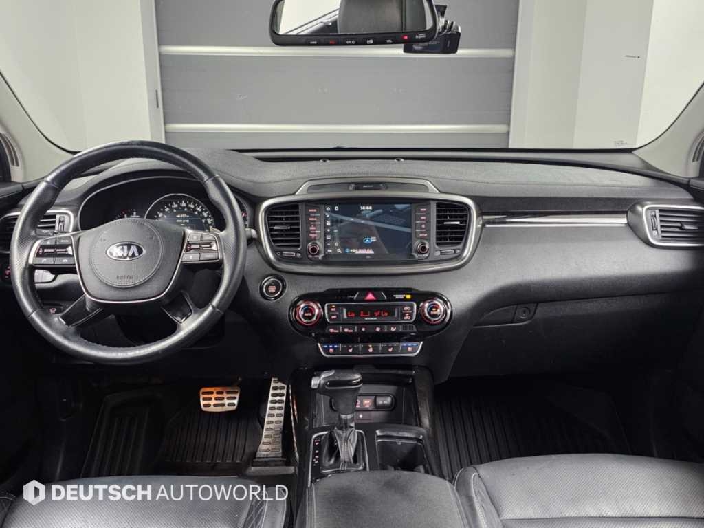 Kia Sorento — photo 07