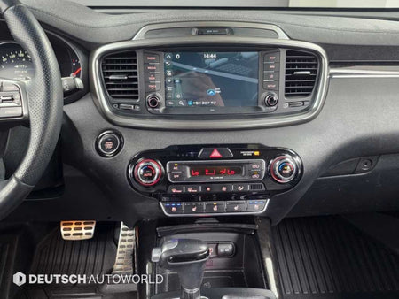 Kia Sorento — photo 14