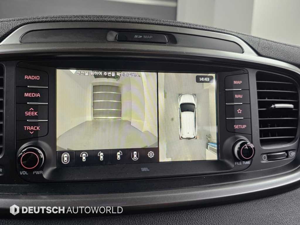 Kia Sorento — photo 15