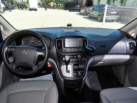 Hyundai Starex — photo 08