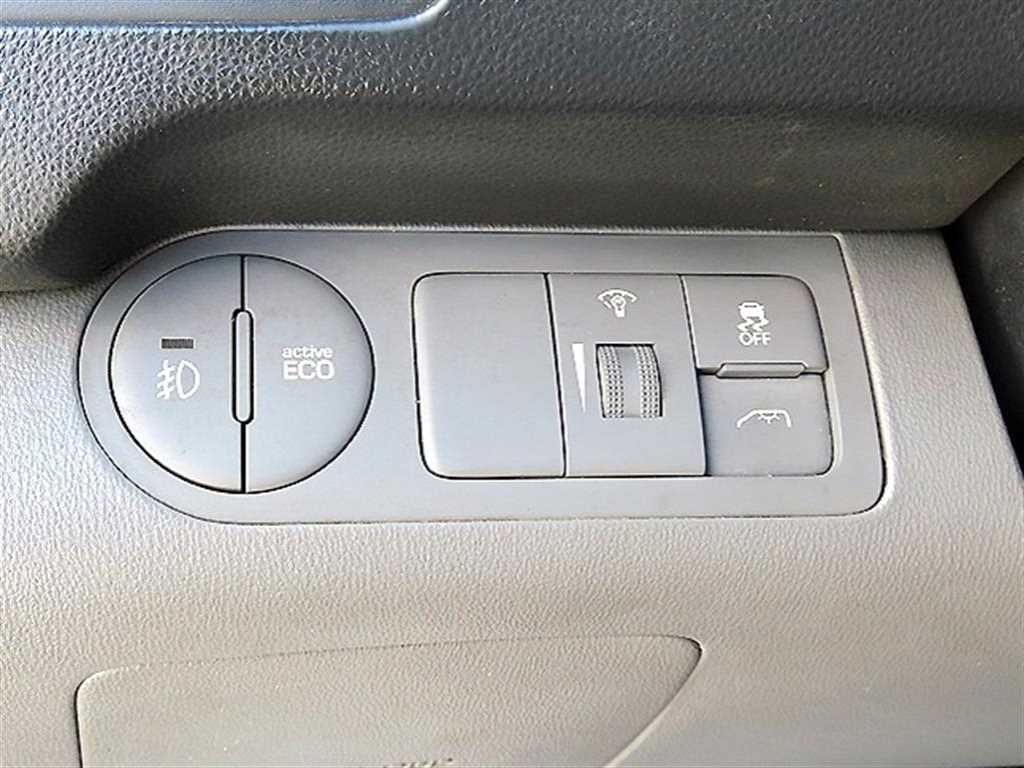 Hyundai Starex — photo 13