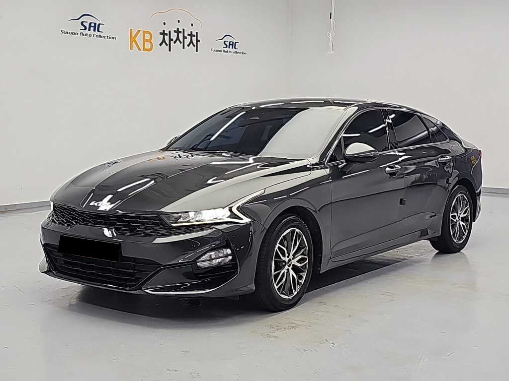 Kia K5 — photo 01