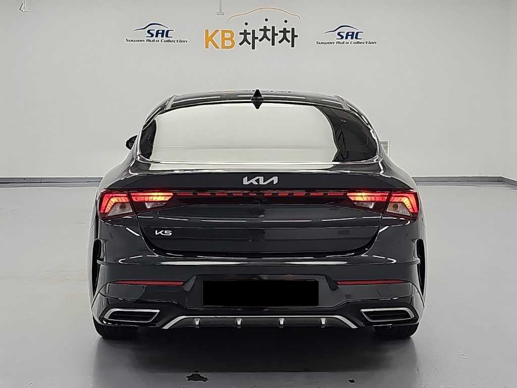 Kia K5 — photo 03