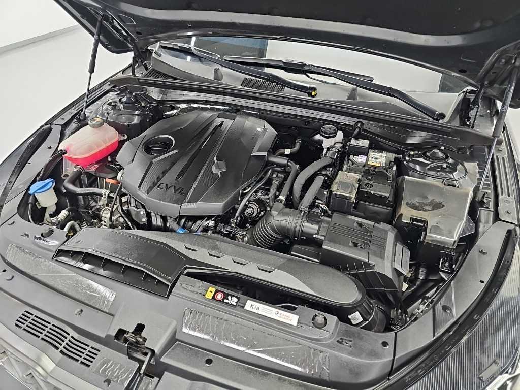 Kia K5 — photo 05