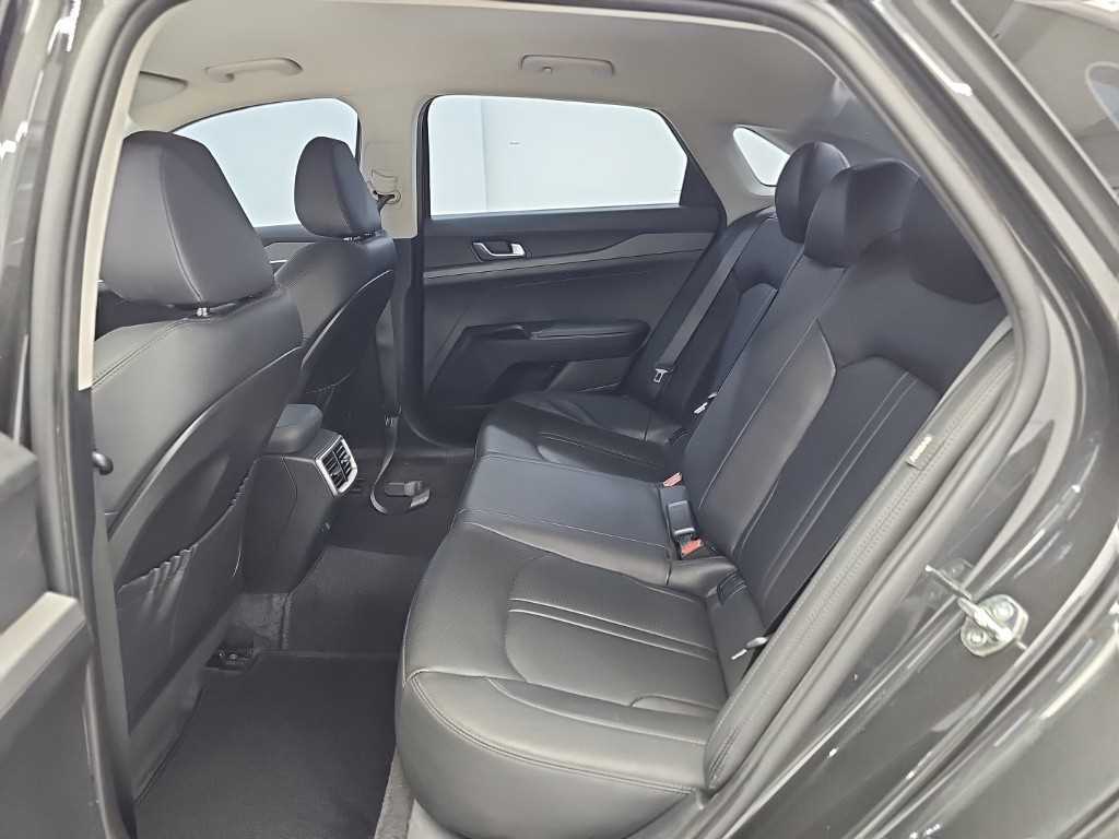 Kia K5 — photo 12