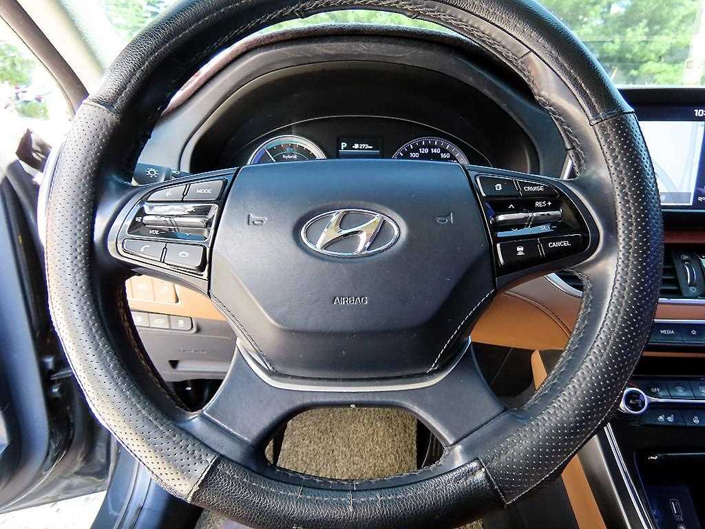 Hyundai Grandeur — photo 08