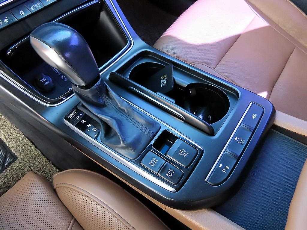 Hyundai Grandeur — photo 10