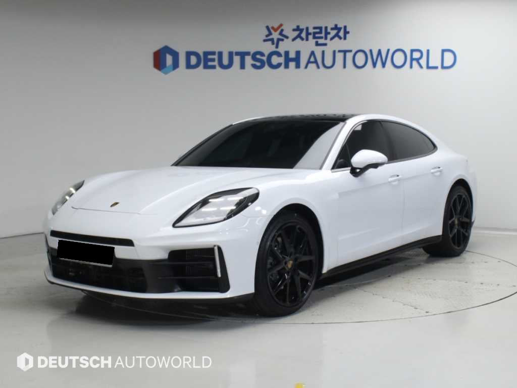 Porsche Panamera — photo 01
