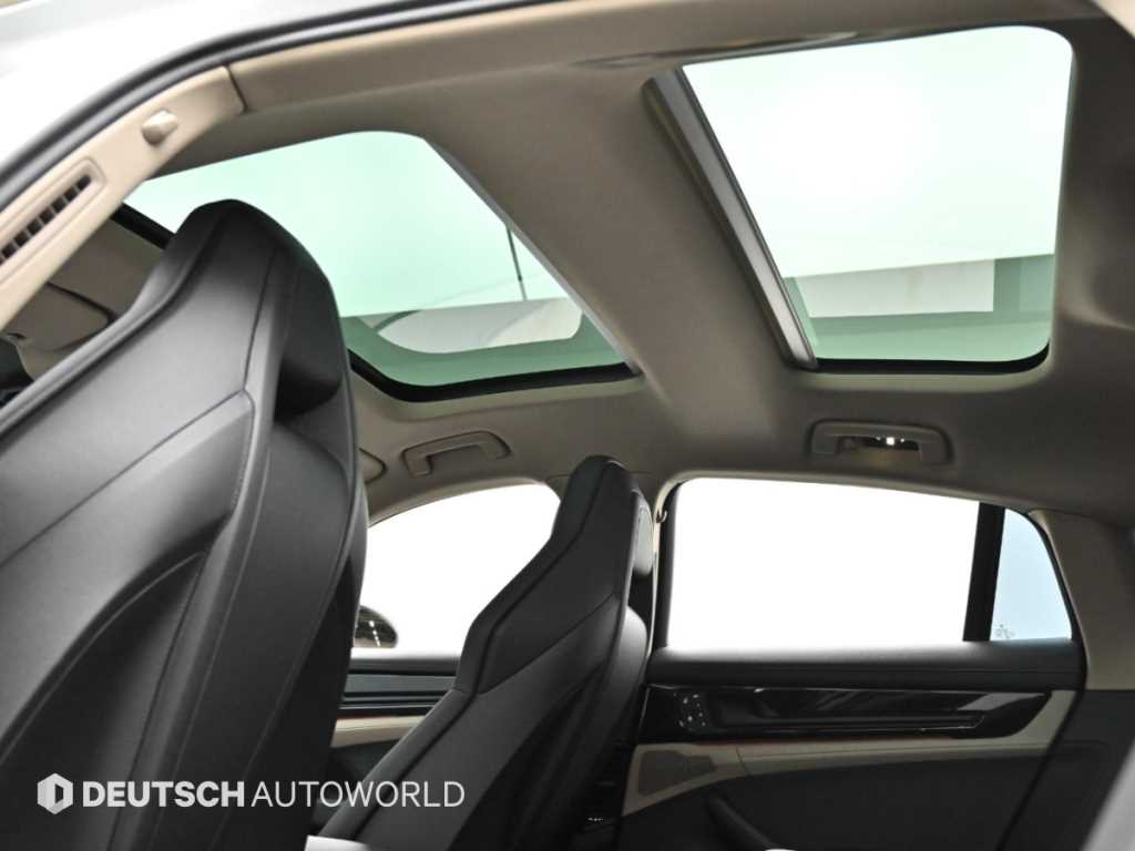 Porsche Panamera — photo 18