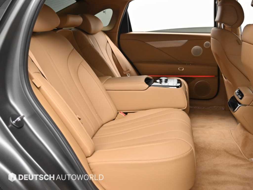 Genesis G80 — photo 12
