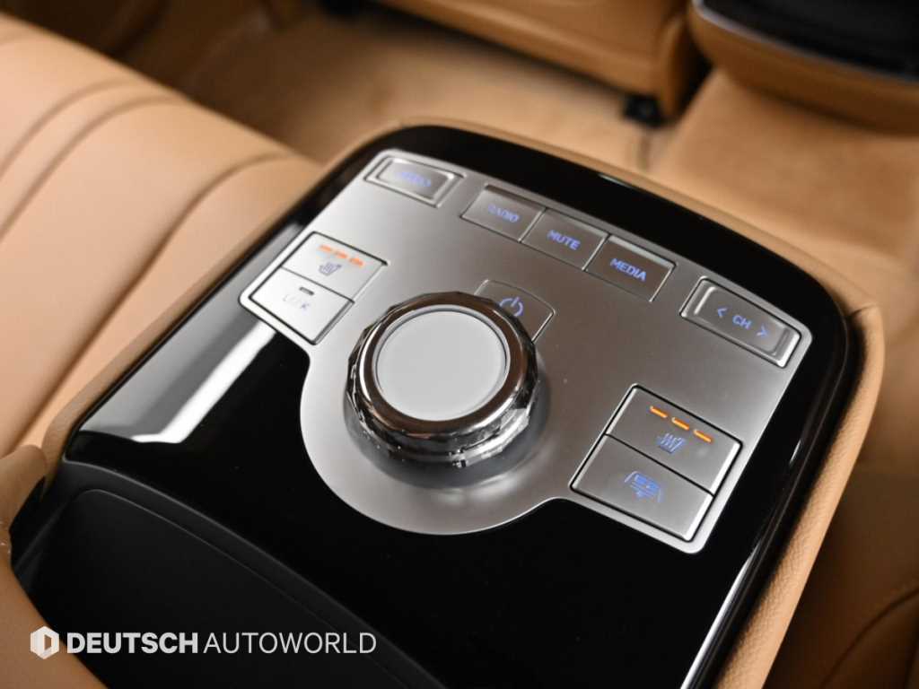 Genesis G80 — photo 16