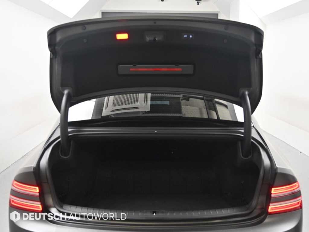 Genesis G80 — photo 19
