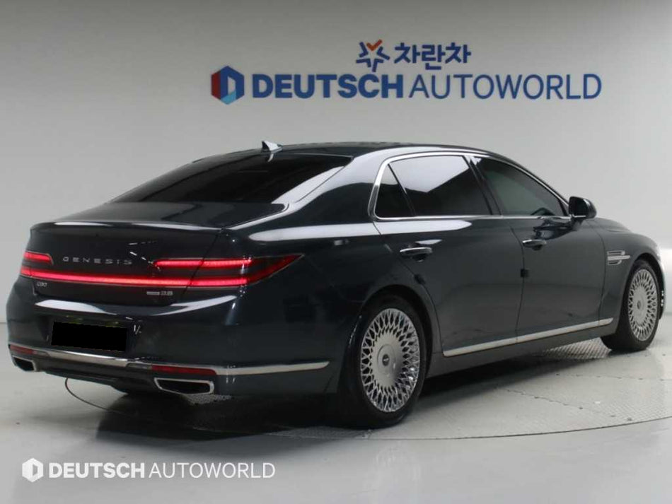 Genesis G90 — photo 02