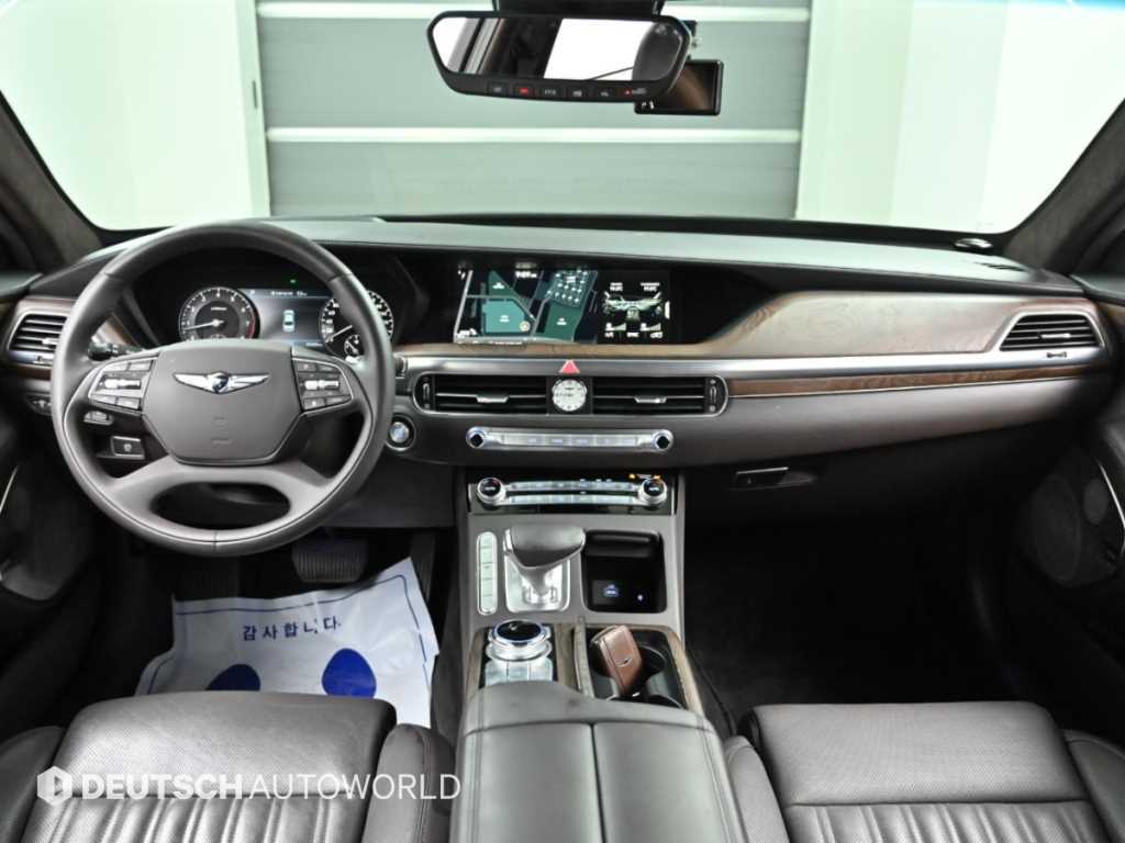 Genesis G90 — photo 07