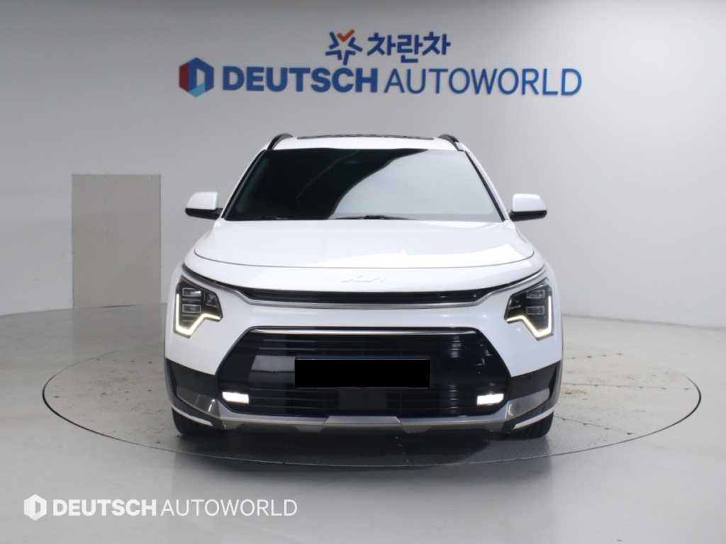 Kia Niro — photo 03
