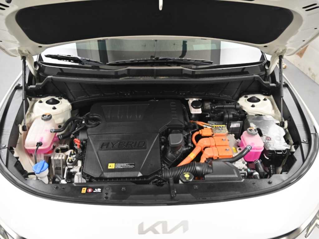 Kia Niro — photo 06
