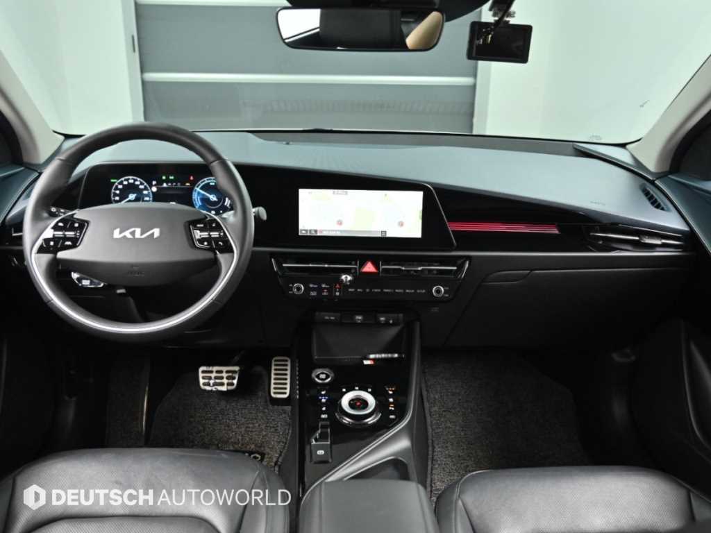Kia Niro — photo 07