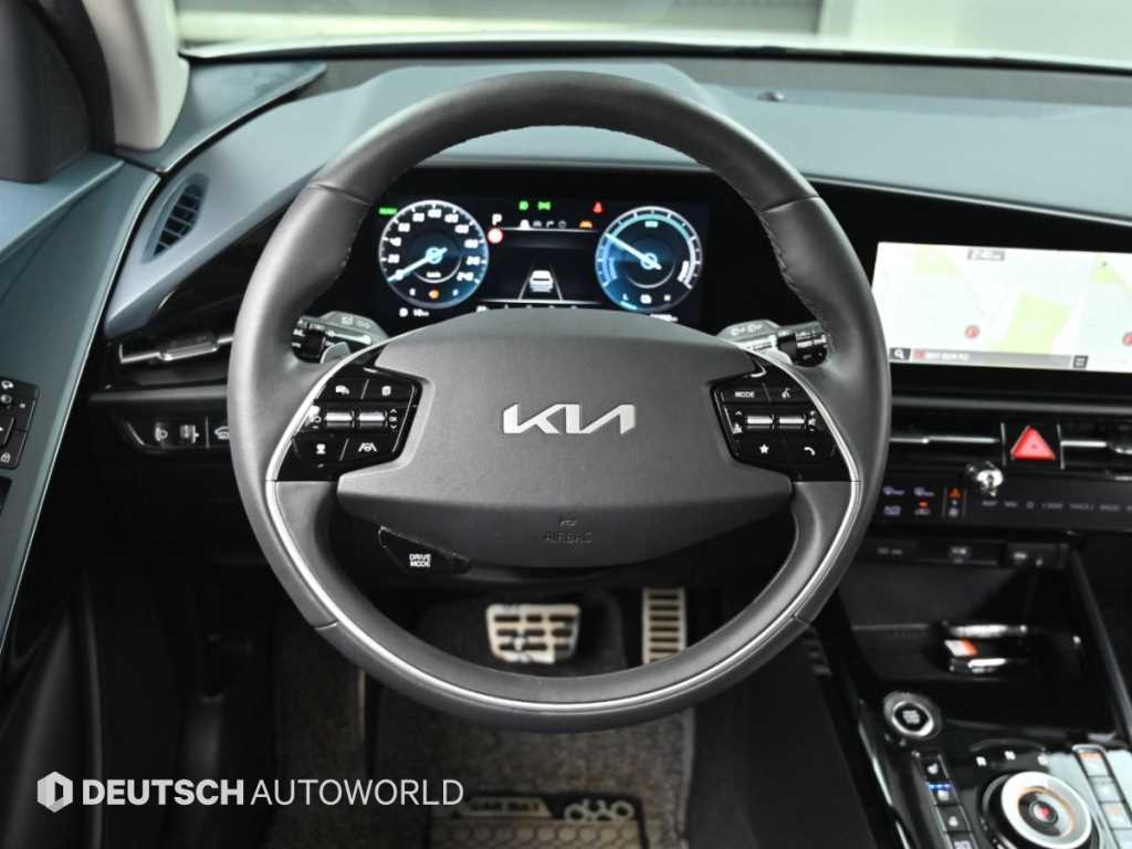 Kia Niro — photo 13