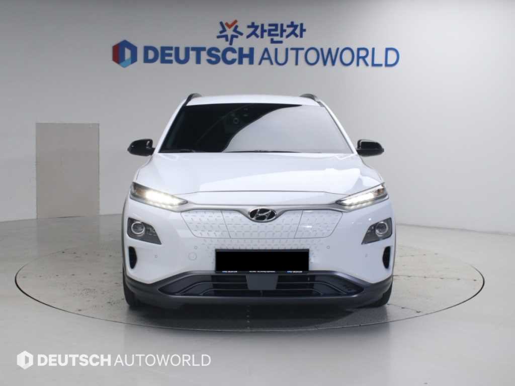 Hyundai Kona — photo 03