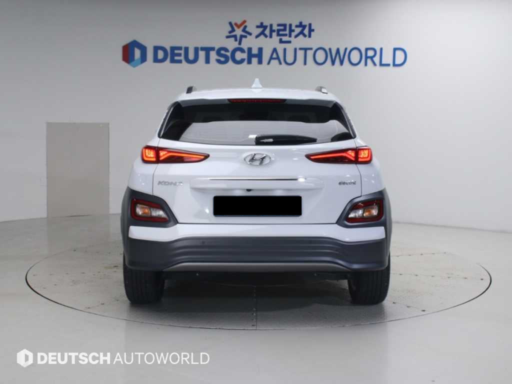 Hyundai Kona — photo 04